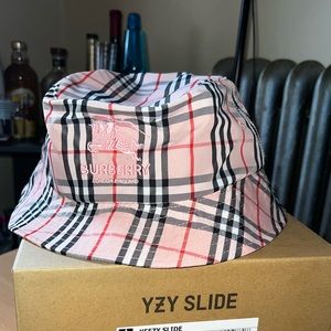 Pink Burberry Supreme Crusher / Bucket Hat